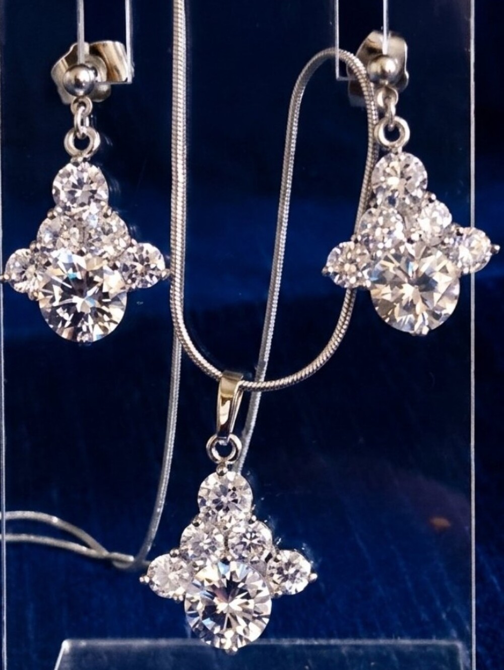 Sparkling White Crystal Cluster Necklace and Earrings Set 18k Gp White Gold